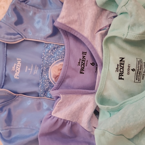 New Disney Frozen Pajamas - Picture 4 of 4